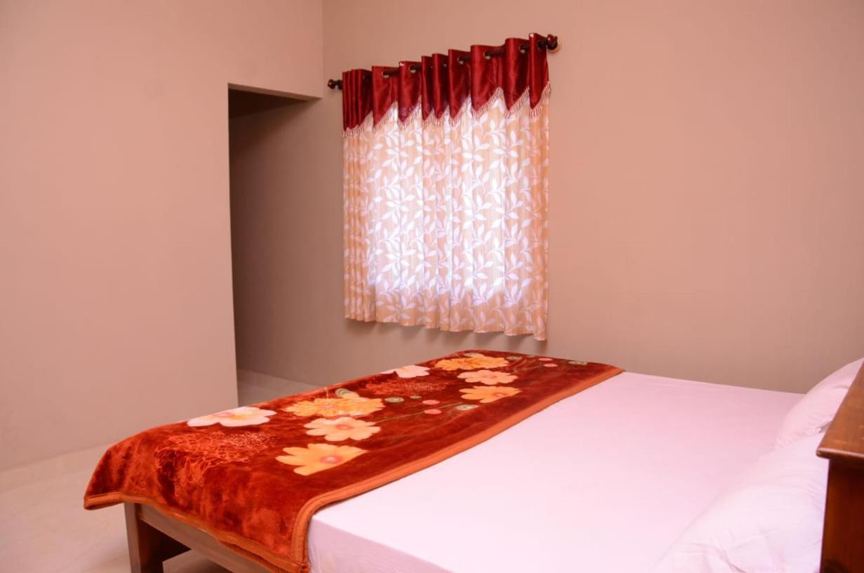 Coorg Girinivas Homestay 102 Madikeri Ngoại thất bức ảnh